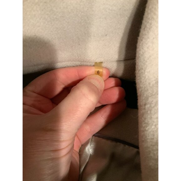 Elie Tahari Cream Double Breasted 100% Wool Pea Coat, Size 6 - Picture 11 of 11